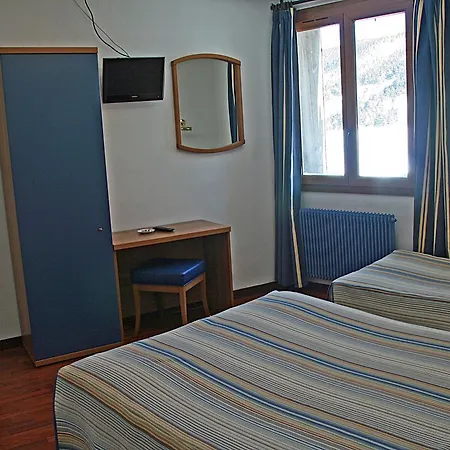 Hotel La Belle Aude 2*