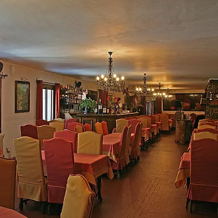 Hotel La Belle Aude 2*