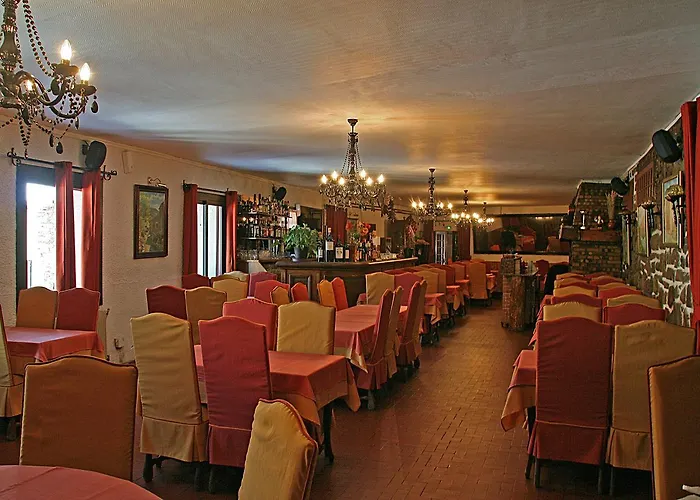 Hotel La Belle Aude 2*